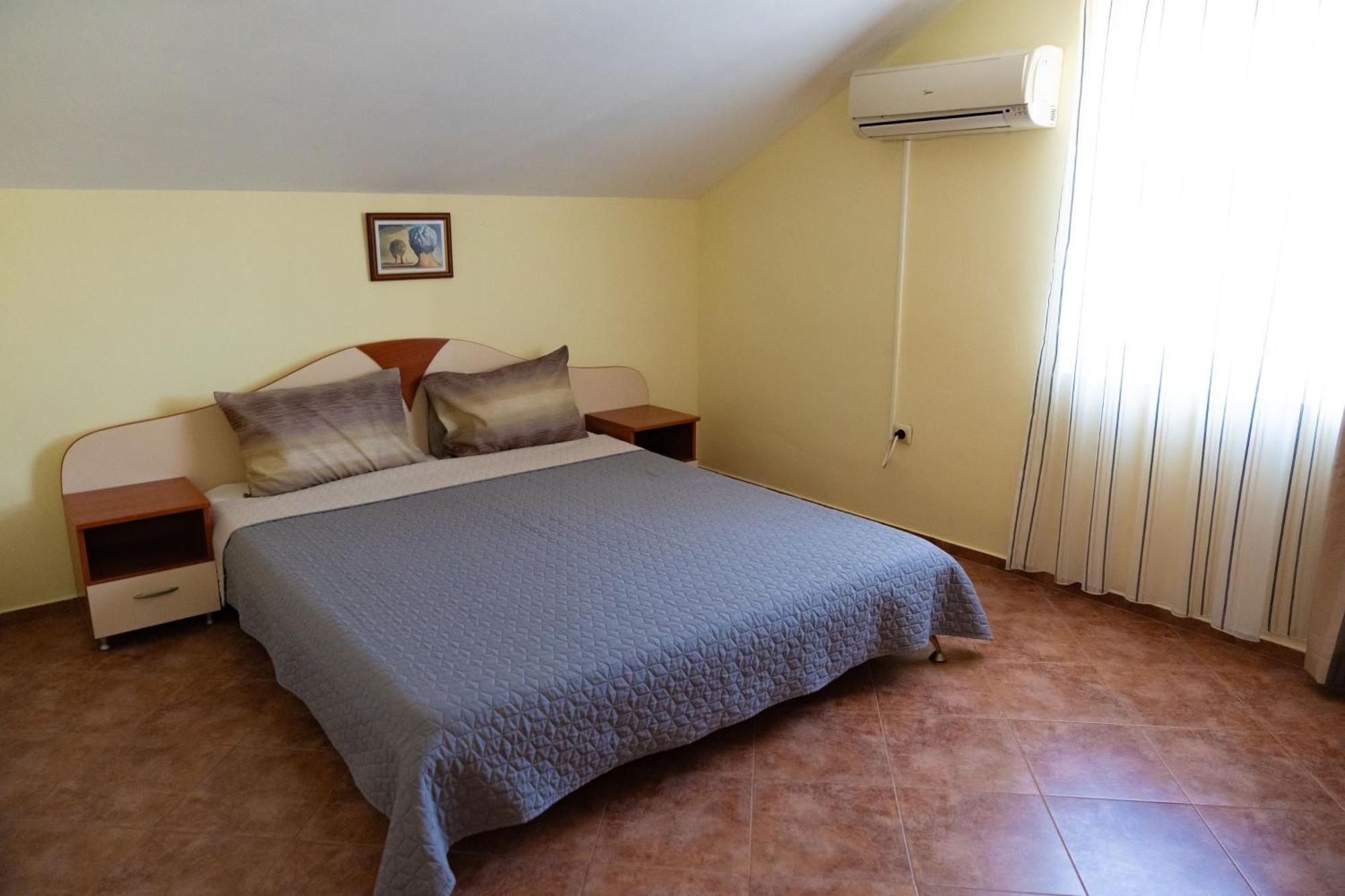 Zlatna Ribka Hotel Chernomorets Ngoại thất bức ảnh