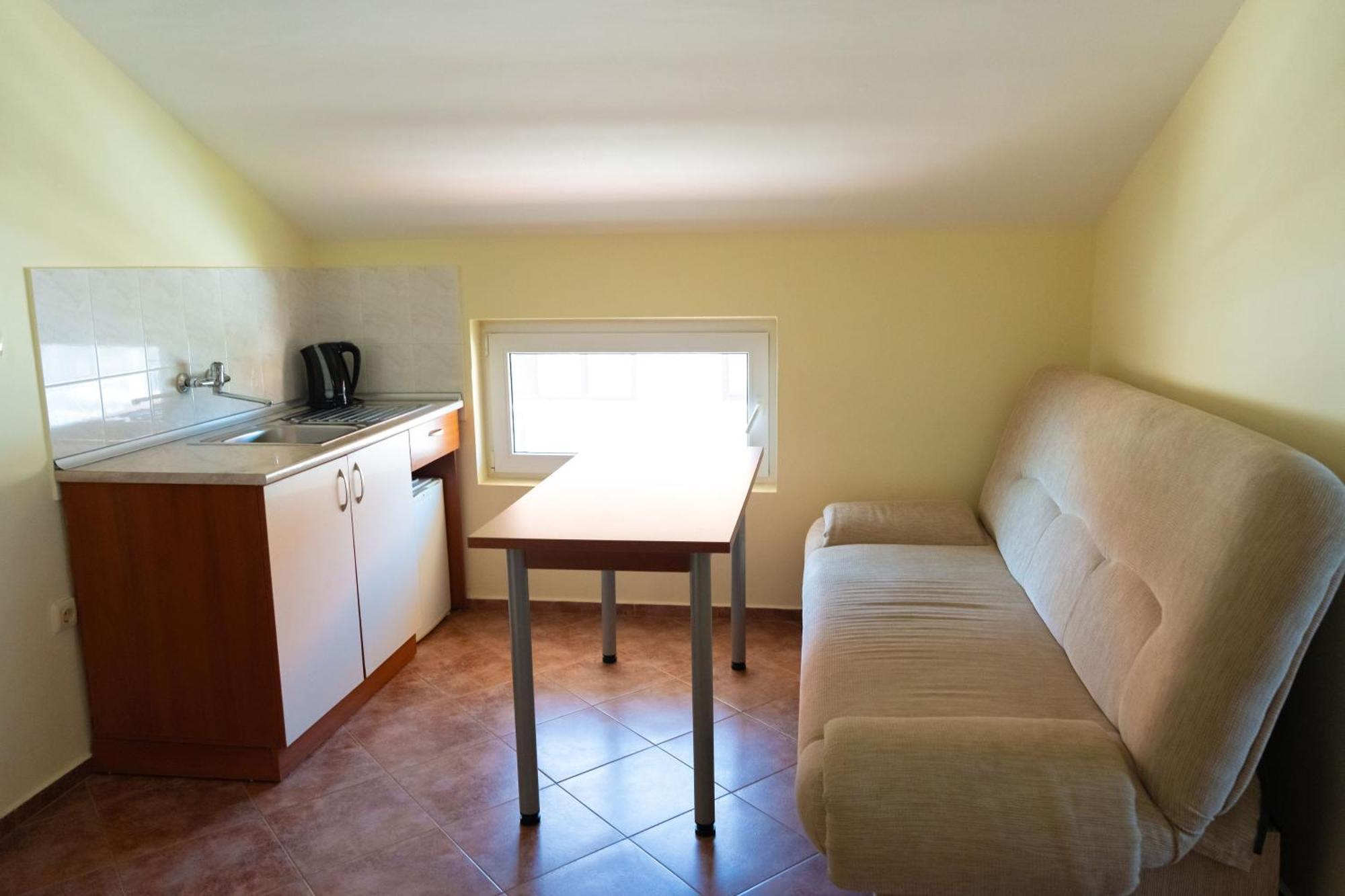 Zlatna Ribka Hotel Chernomorets Ngoại thất bức ảnh