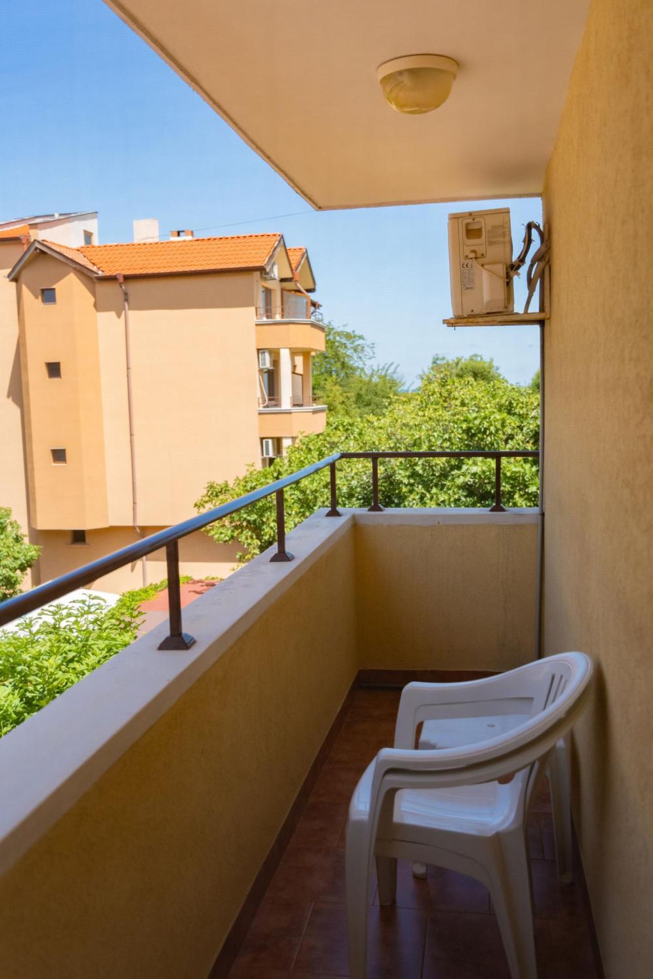 Zlatna Ribka Hotel Chernomorets Ngoại thất bức ảnh