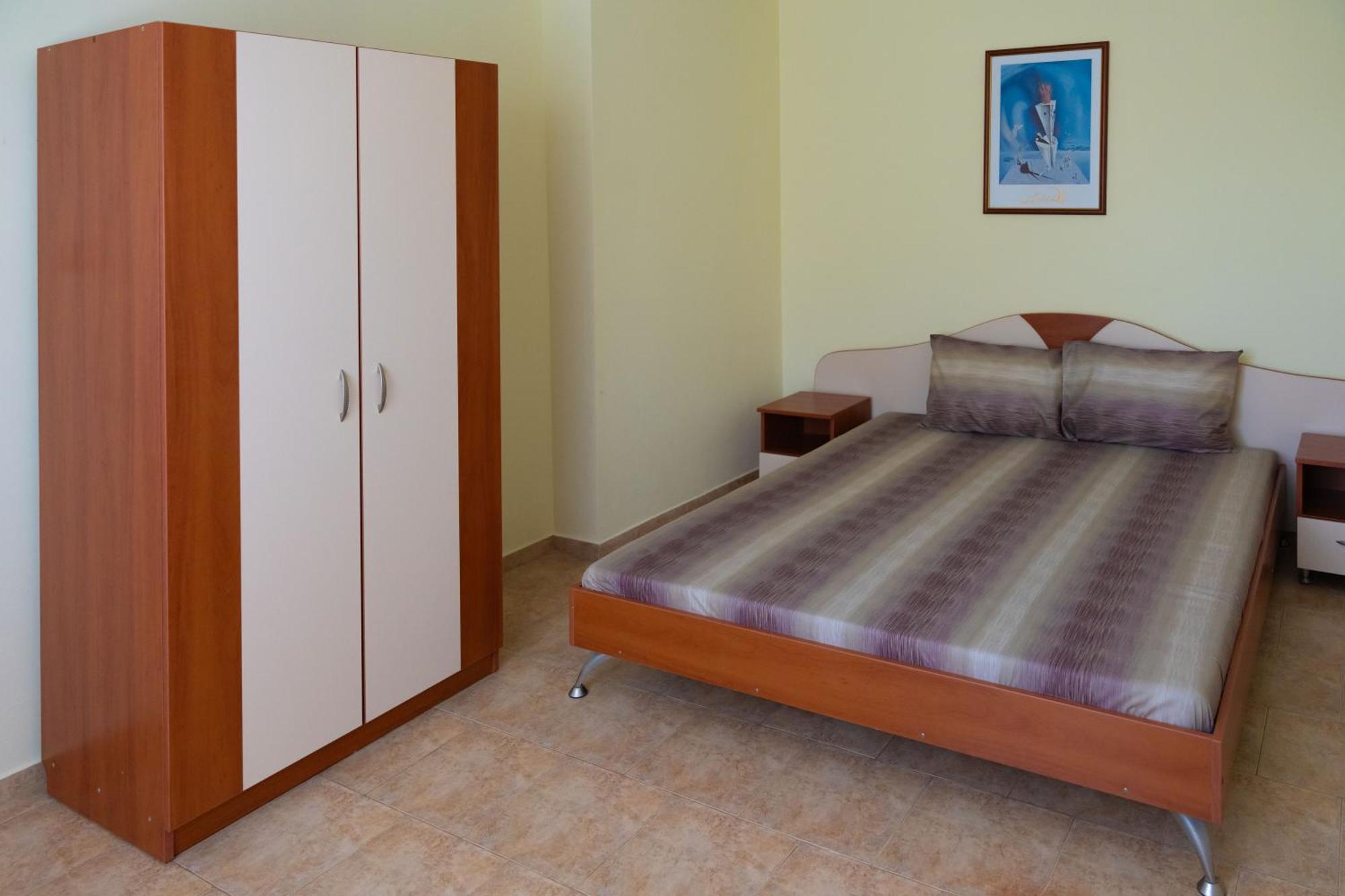 Zlatna Ribka Hotel Chernomorets Ngoại thất bức ảnh