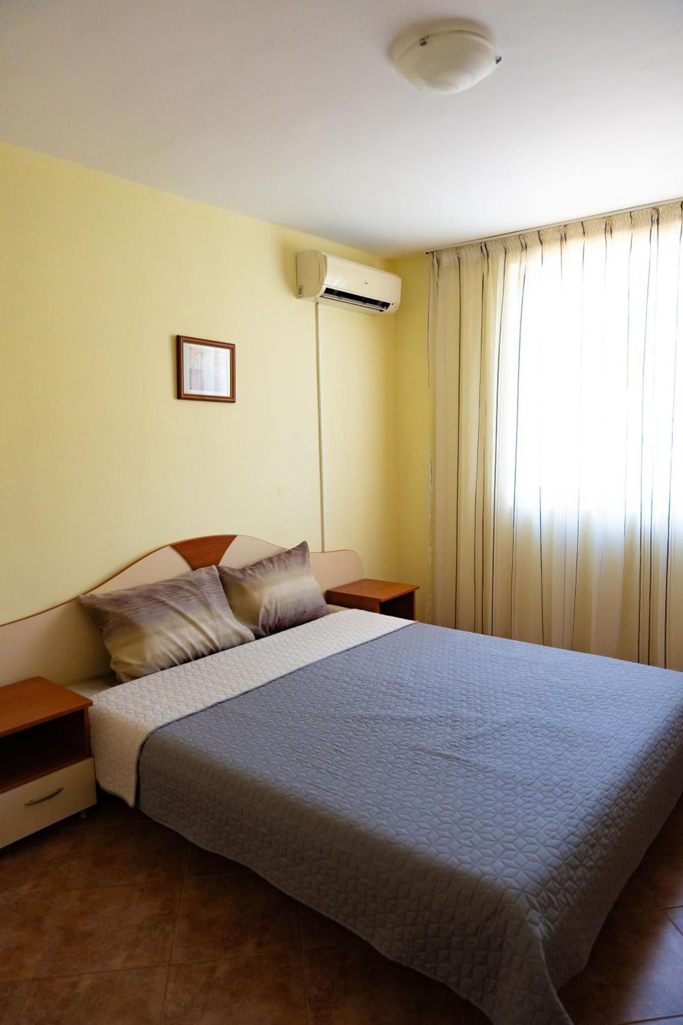 Zlatna Ribka Hotel Chernomorets Ngoại thất bức ảnh