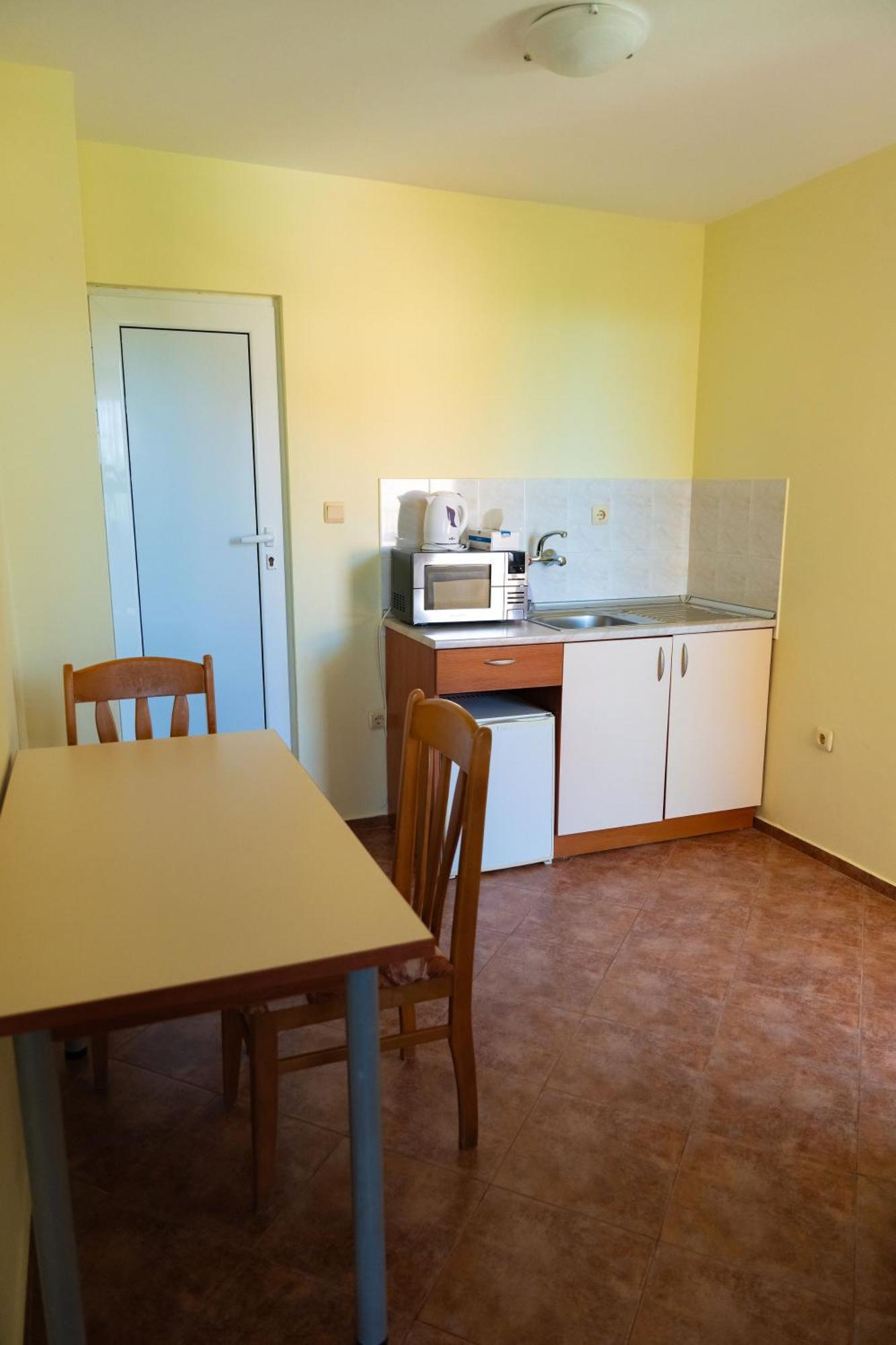 Zlatna Ribka Hotel Chernomorets Ngoại thất bức ảnh