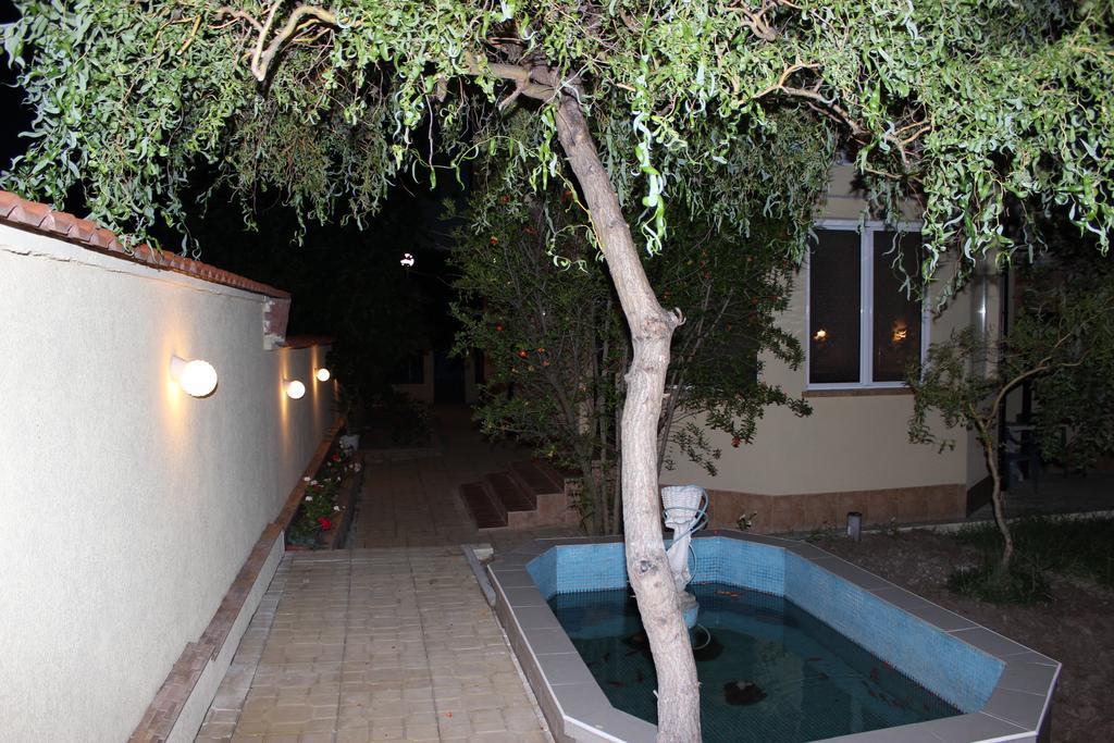 Zlatna Ribka Hotel Chernomorets Ngoại thất bức ảnh